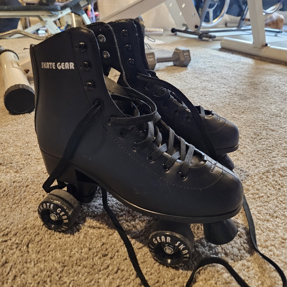 Roller Skates - image 2